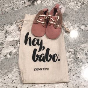 NWT Piper Finn Blush Suede & Sequin moccasins